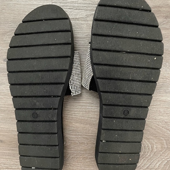 Wild Pair Womens Rhinestone Slip On Slide Sandals - Picture 2 of 4